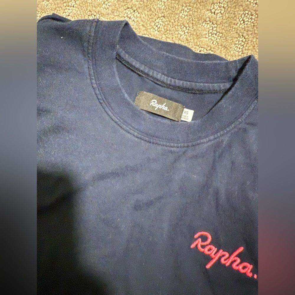 Women’s Rapha Dark Blue Navy blue Tee with Pink Logo XS - Picture 4 of 4